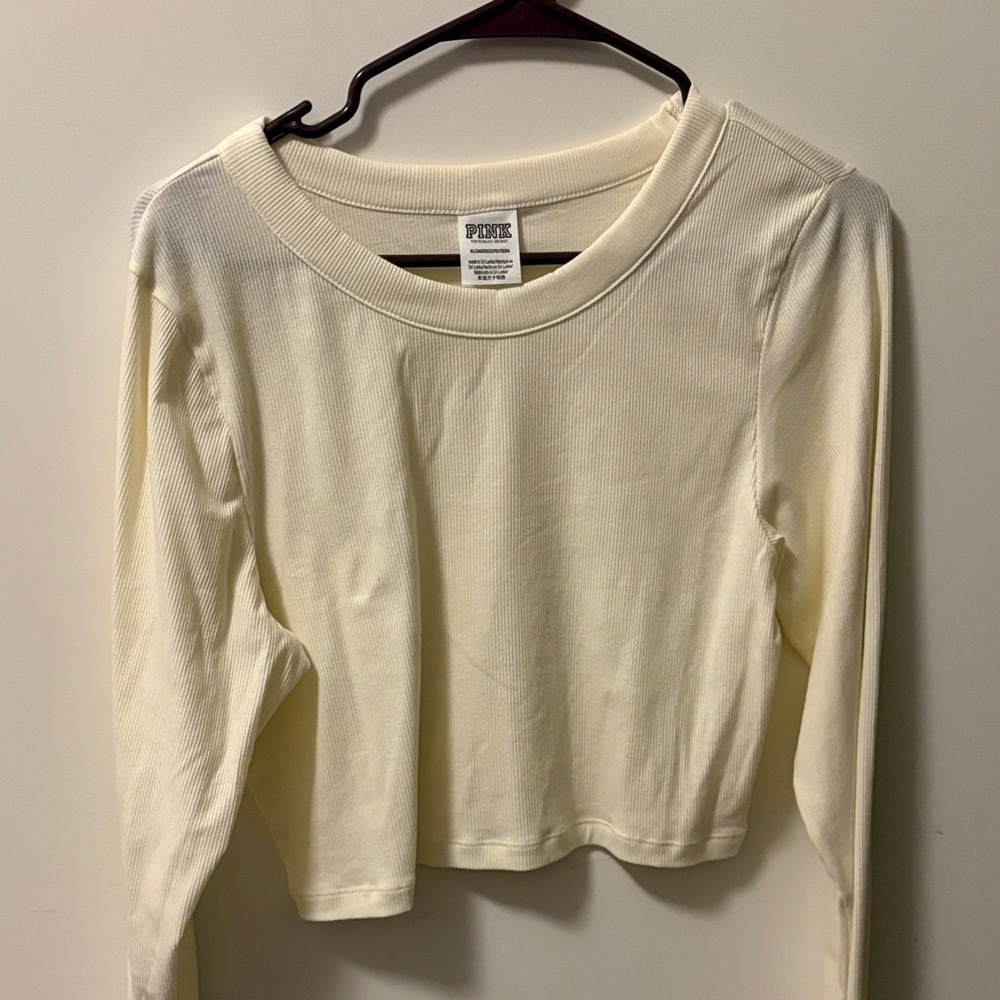 VS Pink long sleeve crop top